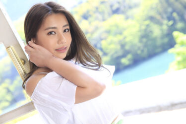 余裕で三連発できちゃう極上の女優 松本メイ